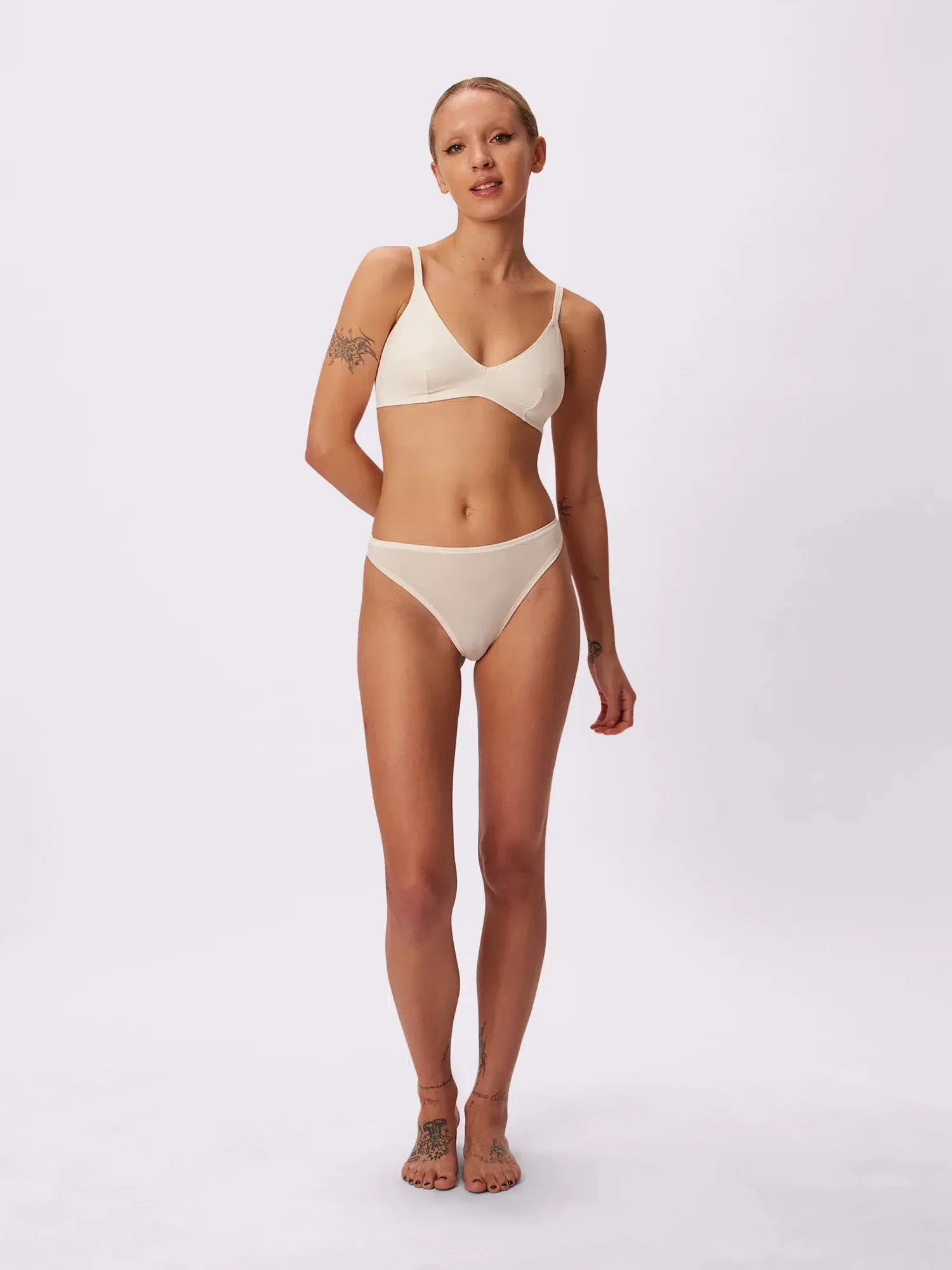 Ribbed Mindful Bra & Thong/Briefs Set - White – Lounge Underwear